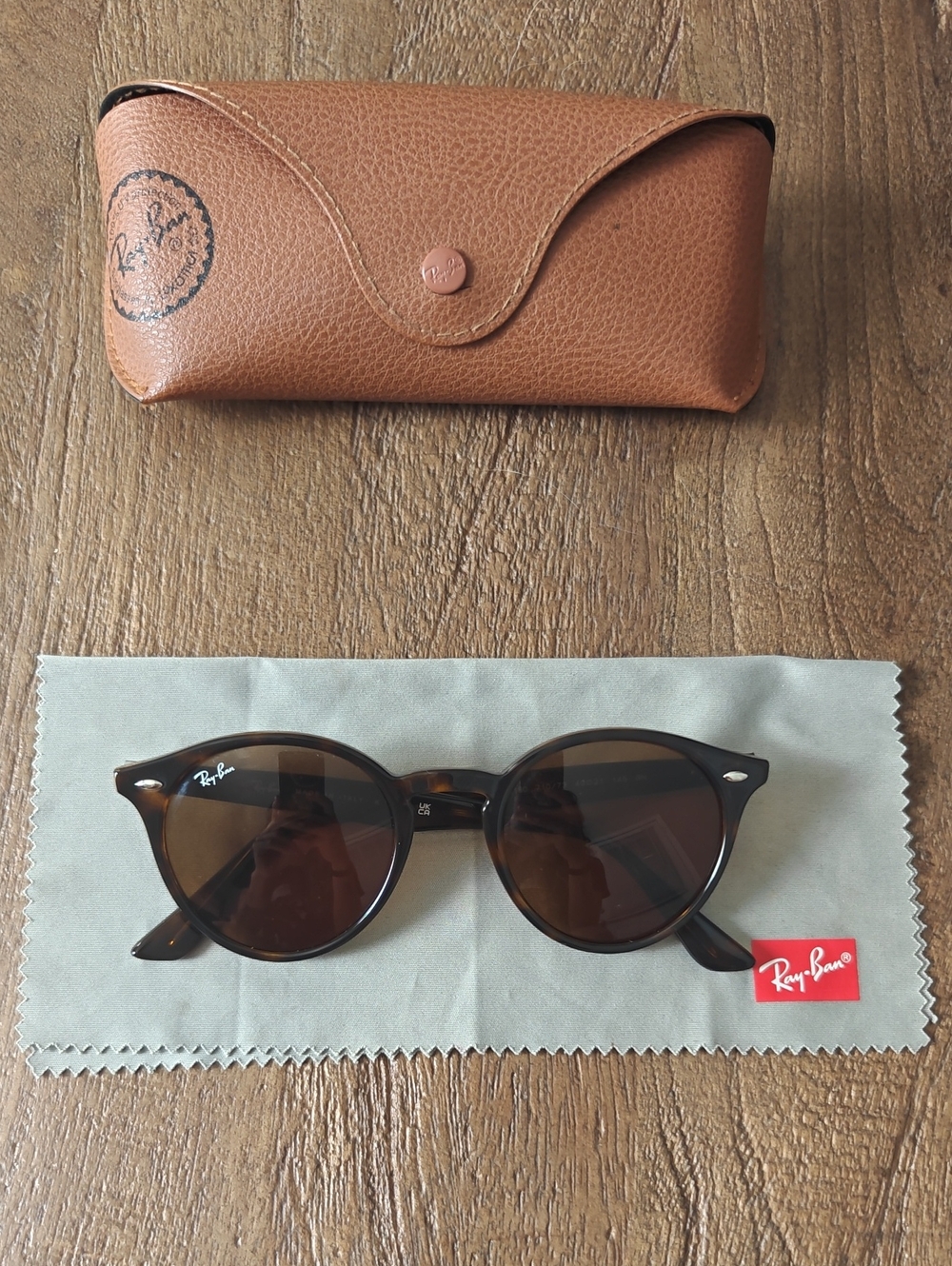 Ray-Ban Tortoiseshell Brown Sunglasses with Brown Case